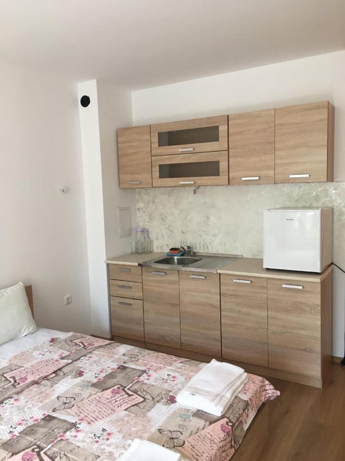 Villa Rossa Apartments Ravda Bagian luar foto
